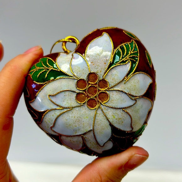 Vintage enamelled metal cloisonné heart shaped ornament - Picture 2 of 6